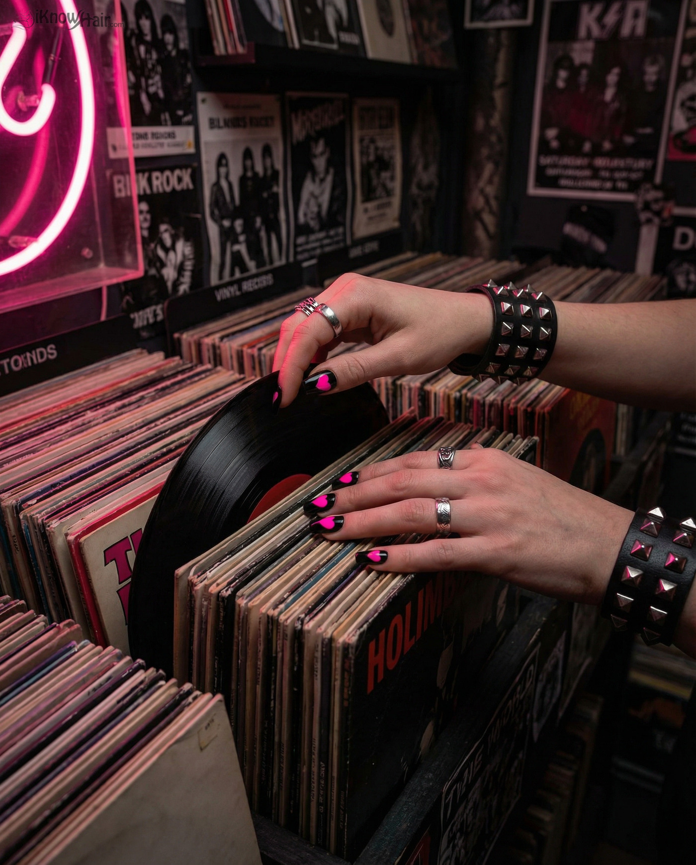 Valentine's Day Nail Art 2026 - 19