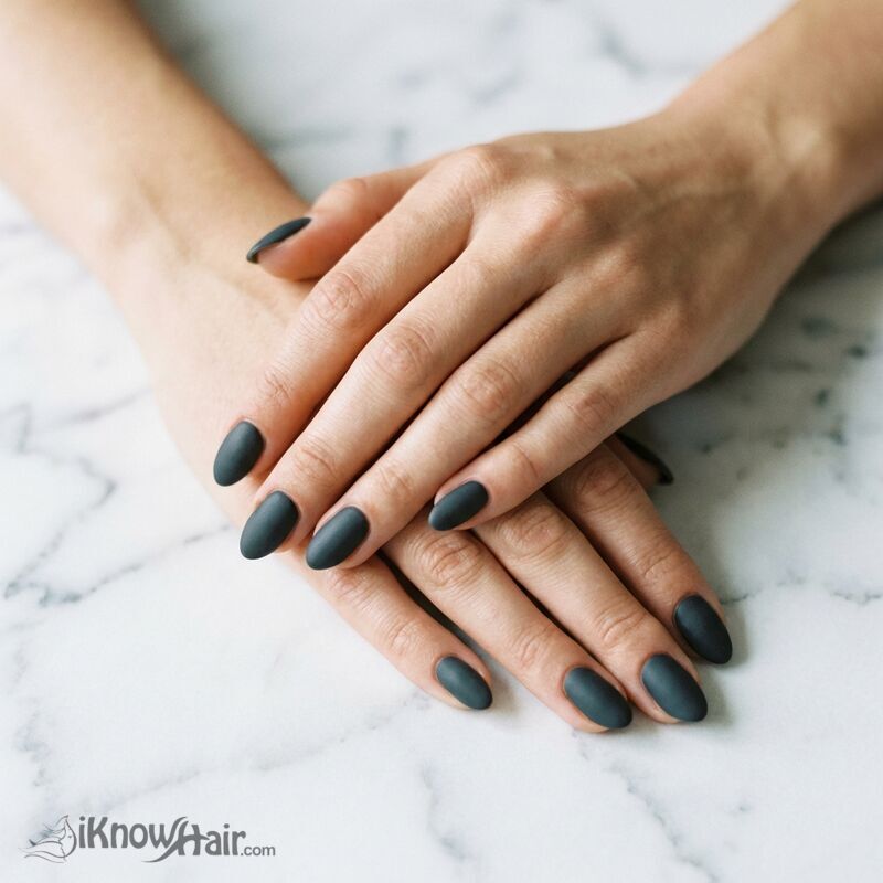 Dark Charcoal Minimal Nails close-up manicure detail
